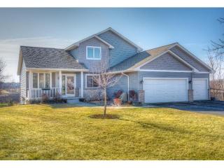215 Meadow Sweet Pl, Minnetrista, MN 55388
