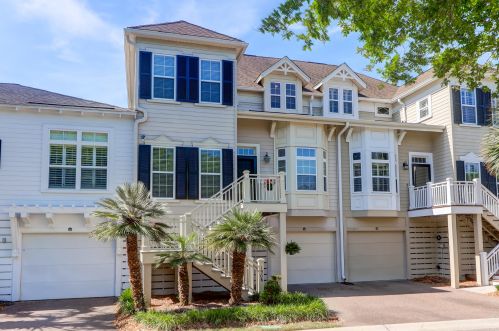 1908 English Ivy Ct, Mount Pleasant, SC 29464-9466