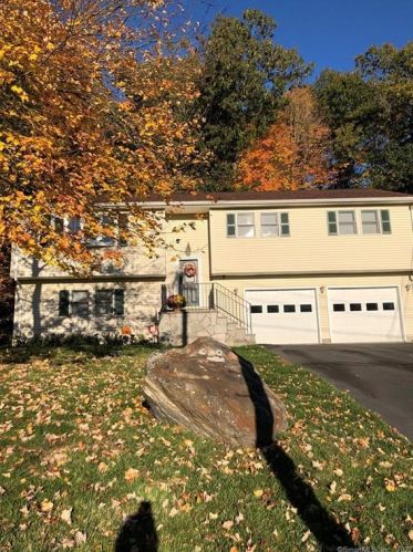 260 Porter Ave, Waterbury, CT 06762-2613