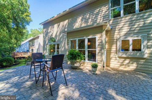 14 Stratford Garden Ct, Silver Spring MD 20904-1560 exterior