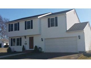 98 Bay View Ave, East Providence, RI 02915-4924