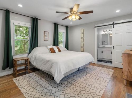 993 Burns Dr, Atlanta GA  30310-4631 exterior