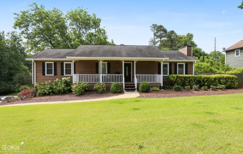 104 Deerfield Ln, Holly Springs, GA 30188-4430