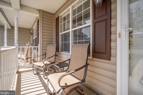 2 Hagarman Dr, York PA 17408-4544 exterior