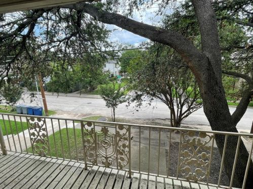 3525 Delmar Ave, Dallas TX  75206-5715 exterior