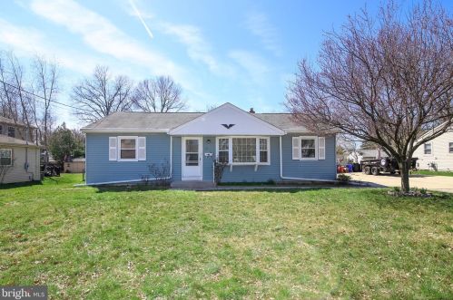 6 Drexel Ave, Stratford, NJ 08084-2008