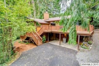 8935 Mcdonald St, Portland, OR 97224-5925