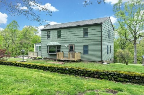 187 Old Zoar Rd, Upper Stepney, CT 06468-1435