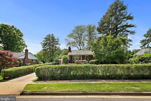 5211 Kipling St, Springfield, VA 22151-2928