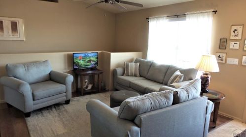451 Hayden Dr, Pueblo CO  81007-1103 exterior
