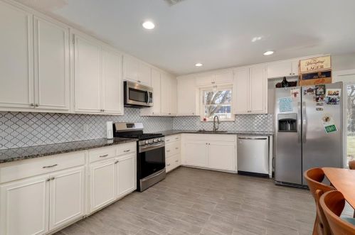 5621 Fursman Ave, Fort Worth TX  76114-4512 exterior