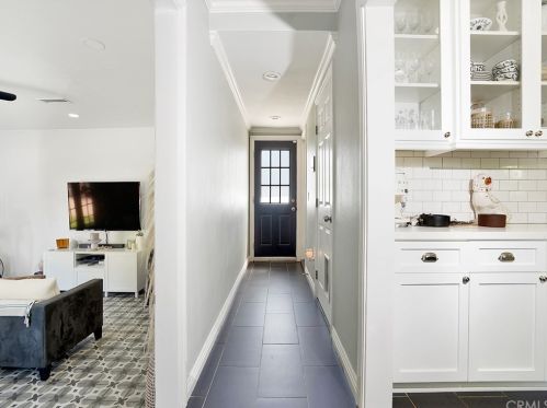 4691 Emerson St, Riverside CA  92506-2008 exterior