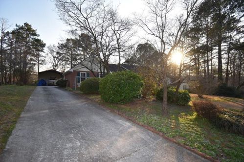 112 Hayes Cir, Rex GA 30273-1543 exterior