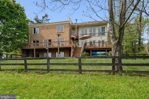 39895 Thomas Mill Rd, Leesburg, VA 20175-6933