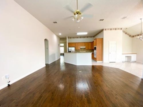 3536 Thorp Springs Dr, Plano TX  75025-6815 exterior