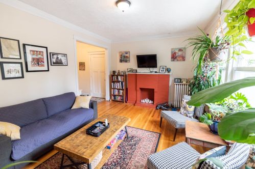 1410 Farragut Ave, Chicago, IL 60640-2104