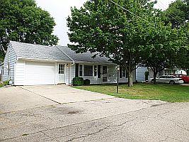 505 Fullerton Ct, Kewanee, IL 61443-3827
