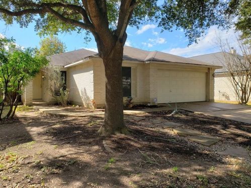 4455 Bremner Dr, Austin TX  78749-3645 exterior