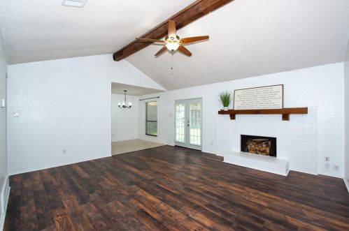 7905 Katie Ln, Fort Worth TX  76148-1512 exterior