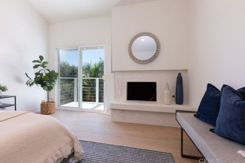 5812 Carbeck Dr, Huntington Beach CA  92648-1009 exterior