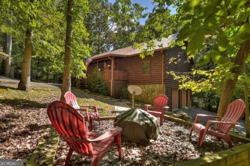 329 Summit St, Ellijay, GA 30540-8738