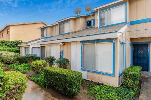 8146 Lemon Grove Way, Lemon Grove, CA 91945-1966