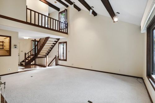 300 Elden Dr, Atlanta GA  30342-2032 exterior
