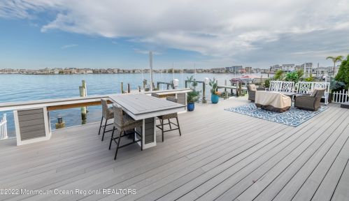 450 Tamiami Dr, Lavallette NJ  08735-3035 exterior