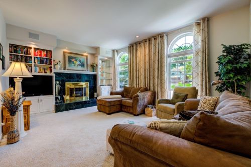4390 Ithaca Ln, Minneapolis, MN 55446-2778