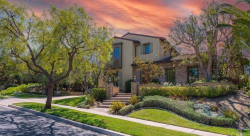 37 Blue Smt, Irvine, CA 92603-0168