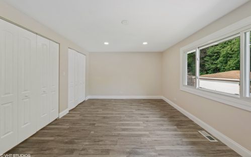 260 Plainview Dr, Lemont IL  60440-1673 exterior