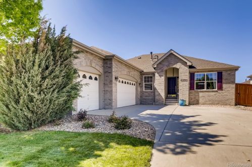 23741 Whitaker Dr, Aurora, CO 80016-5885