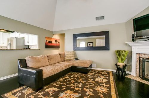 8803 Daytonia Ave, Dallas TX  75218-4111 exterior