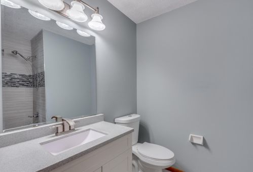 4464 Cinnamon Ridge Trl, Saint Paul MN  55122-2385 exterior
