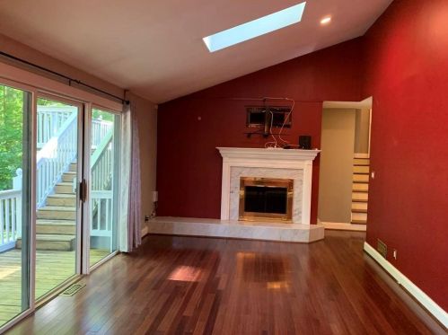 500 Carriage Dr, Atlanta GA  30328-3307 exterior