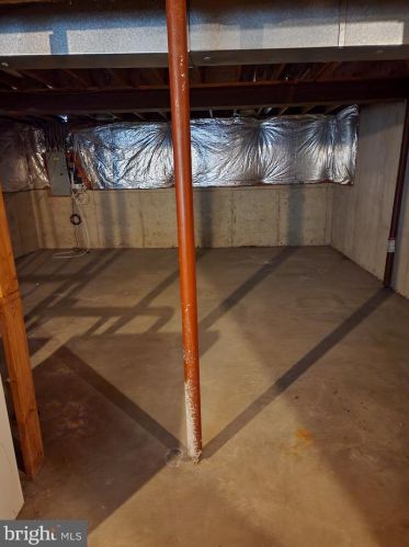 116 Kinsman View Cir, Silver Spring MD 20901-1661 exterior