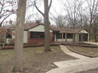 2324 Fairview Dr, Alton, IL 62002-5626