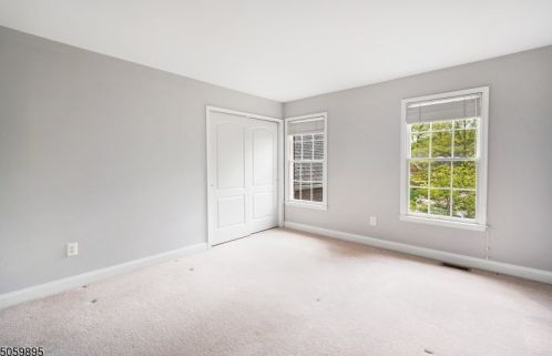 58 Kim Ln, Hackettstown NJ  07840-5623 exterior