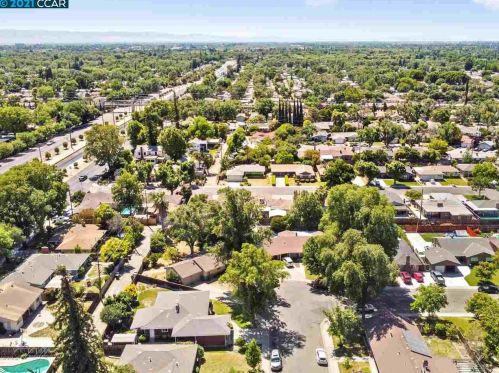 1913 La Villa Rose Ct, Modesto, CA 95350-3126