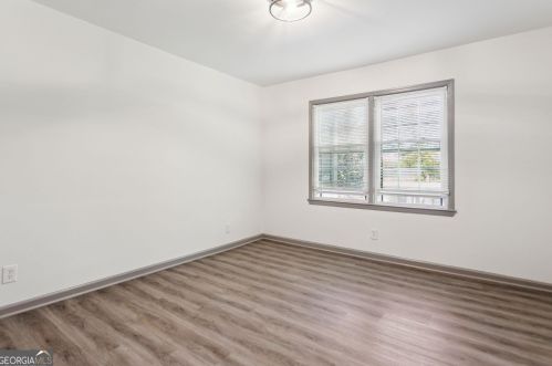 74 Montre Sq, Atlanta GA  30327-4044 exterior