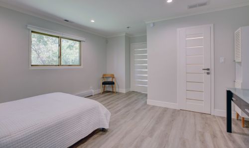 6906 Jarvis Ave, Niles IL  60714-4016 exterior