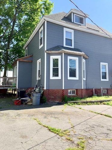 681 Arch St, New Britain, CT 06051-3340
