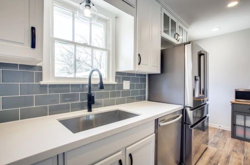 1642 Crst Rdg Dr, Dallas TX  75228-3030 exterior