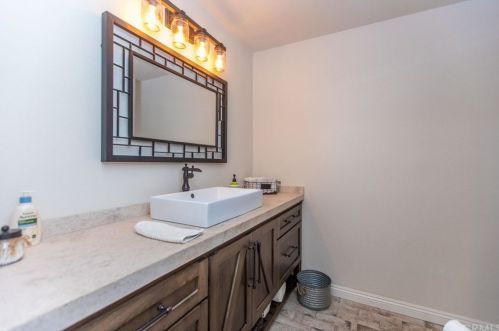 9439 Friendly Woods Ln, Whittier CA 90605-1657 exterior