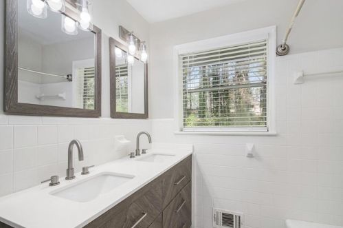 3581 Dale Ln, Atlanta GA  30331-2515 exterior