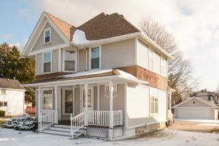 108 Crawford St, Peotone, IL 60468-9276