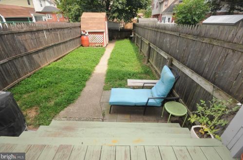 114 7th Ave, Roebling, NJ 08554-1212
