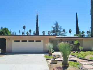 4678 Hoffer St, Banning, CA 92220-1283