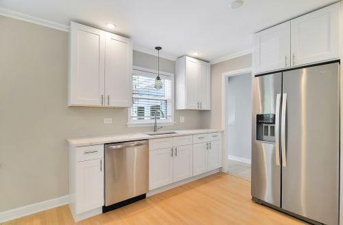 614 Dryden Ave, Arlington Hts, IL 60004-5706