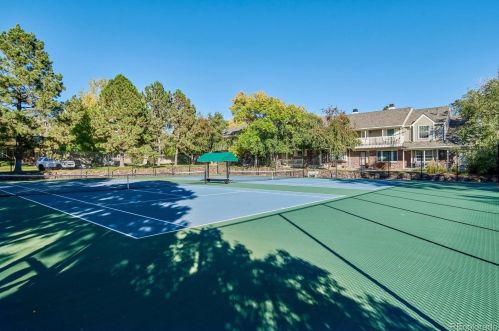 7166 Bentley Cir, Englewood CO 80112-1186 exterior